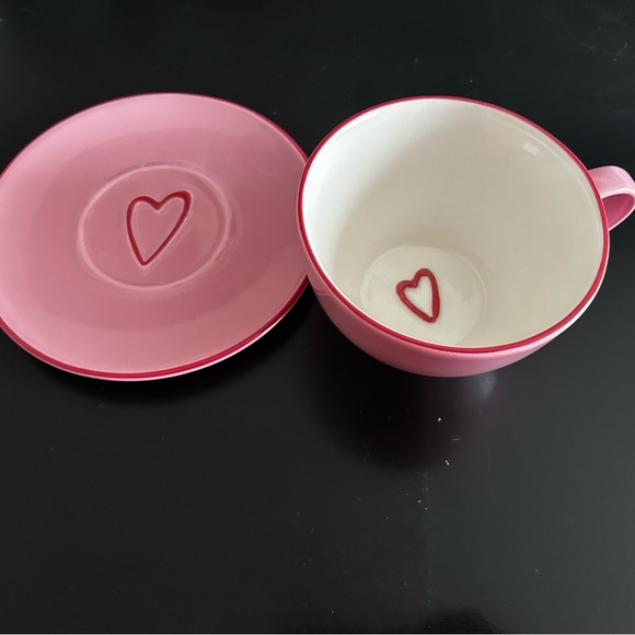 Starbucks “Heart” mug and matching saucer plate - Picture 6 of 8